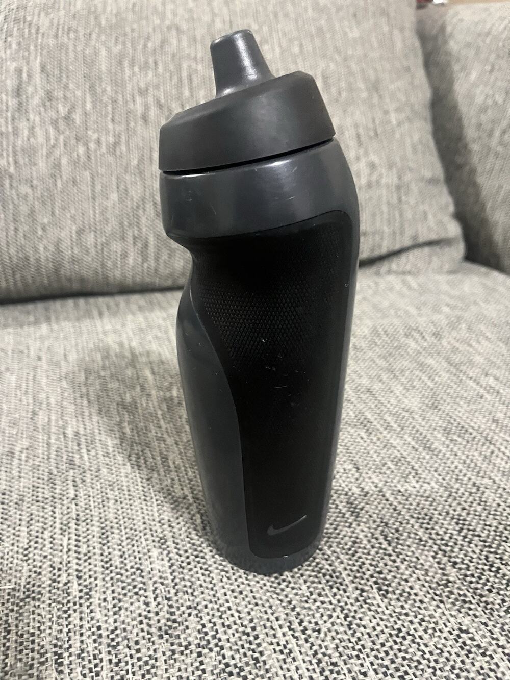 Nike 32oz Black Squeeze Sport Water Bottle Cycling Running Gym